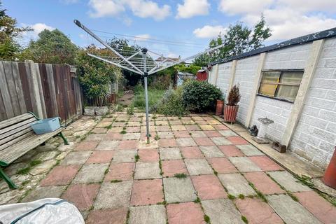 2 bedroom semi-detached bungalow for sale, Chestnut Drive, Greenhill, Herne Bay, Kent