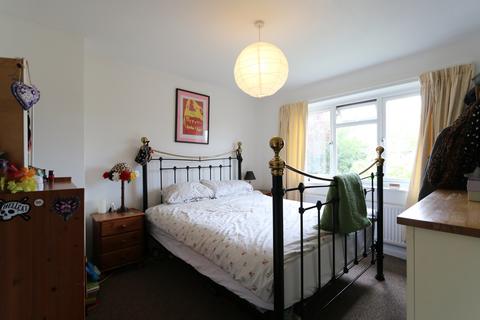 3 bedroom semi-detached house to rent, High Street, Sutton Courtenay