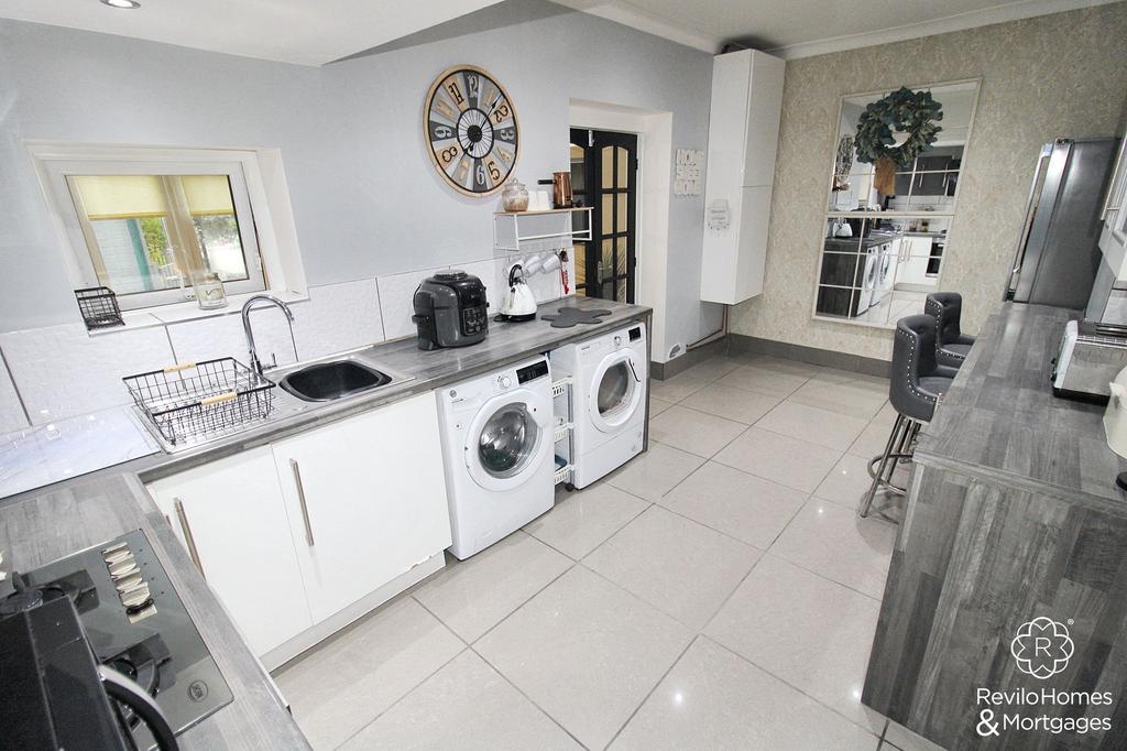 Breakfast Kitchen