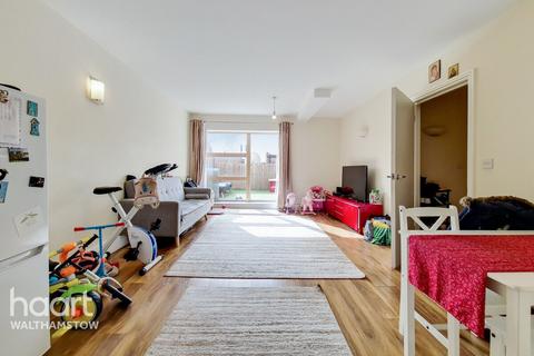 2 bedroom apartment for sale, Chingford Mount Road, Chingford