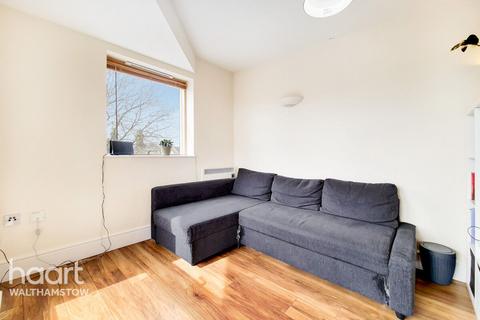 2 bedroom apartment for sale, Chingford Mount Road, Chingford