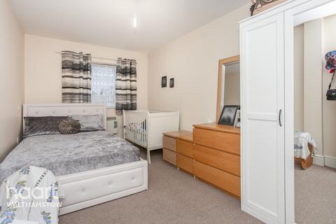 2 bedroom apartment for sale, Normanshire Drive, Chingford