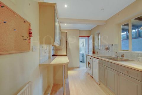 2 bedroom terraced house for sale, Gresham Road, London, NW10