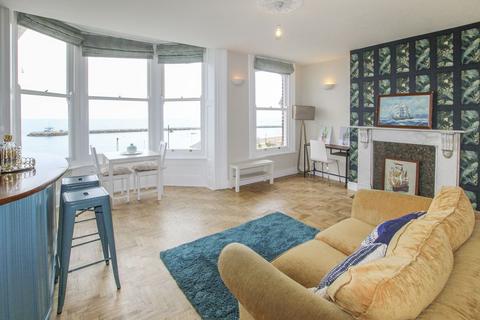 1 bedroom flat for sale, Station Road, Herne Bay