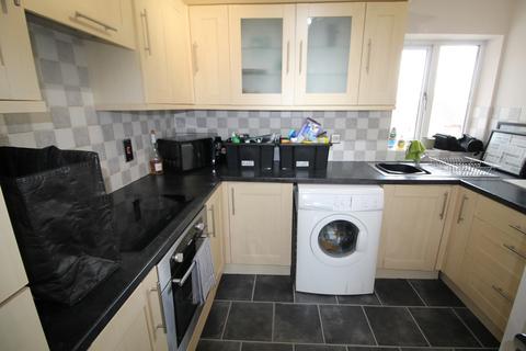 2 bedroom apartment to rent, Shamrock House, Clacton-on-Sea CO15