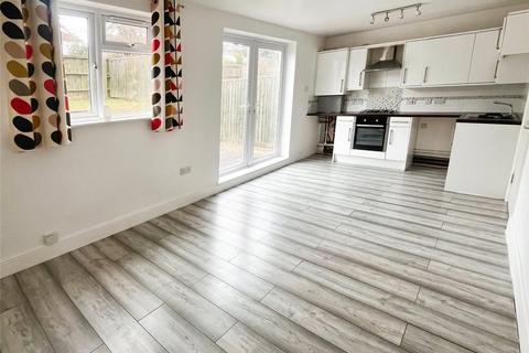 2 bedroom apartment for sale, The Avenue, Totland Bay, Isle of Wight