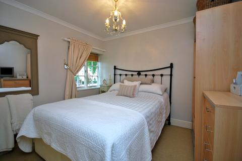 2 bedroom terraced house to rent, Timber Close, The Hart, Farnham, Surrey, GU9