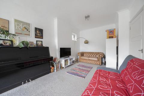 Flat I, 109 Burnt Ash Hill, London, SE12 0AQ
