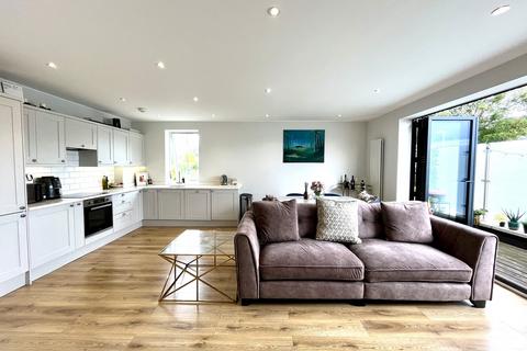 2 bedroom flat for sale, Gilders Road, Chessington, Surrey. KT9 2AL