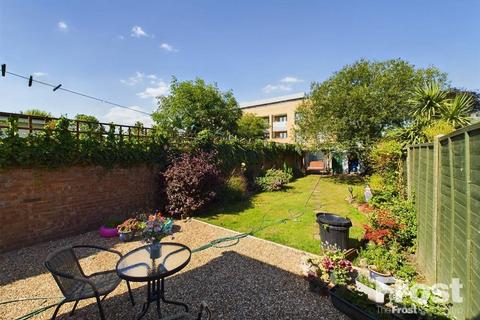 21 The Drive, Feltham, TW14 0AQ