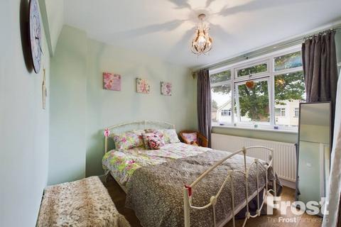 21 The Drive, Feltham, TW14 0AQ