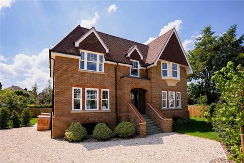 Ellington Gardens, Taplow, Maidenhead, Berkshire, SL6