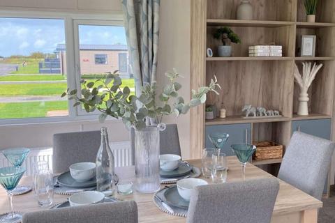 2 bedroom lodge for sale, Willerby Clearwater 2023