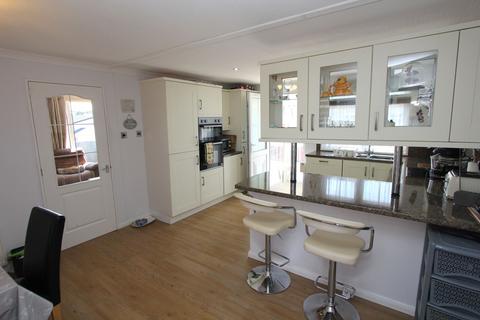 2 bedroom property for sale, Castleton Road, St. Athan, CF62