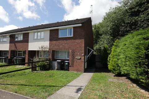 2 bedroom end of terrace house to rent, Hayes Close, Trowbridge BA14