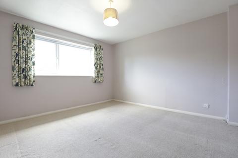 2 bedroom end of terrace house to rent, Hayes Close, Trowbridge BA14