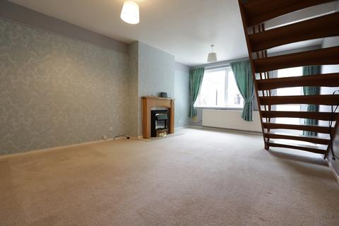 2 bedroom end of terrace house to rent, Hayes Close, Trowbridge BA14