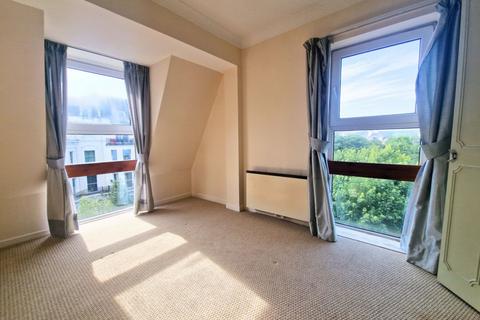 1 bedroom apartment for sale, Sandgate Road, Folkestone, CT20