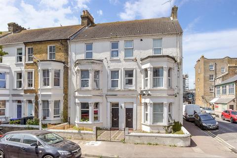 1 bedroom flat for sale, Gordon Road, Cliftonville, Margate, Kent