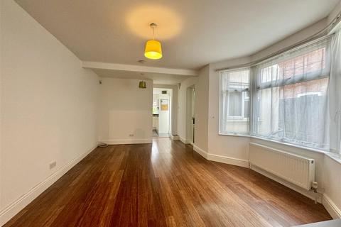 2 bedroom maisonette for sale, Spencer Road, Harrow