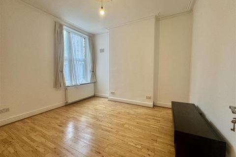 2 bedroom maisonette for sale, Spencer Road, Harrow