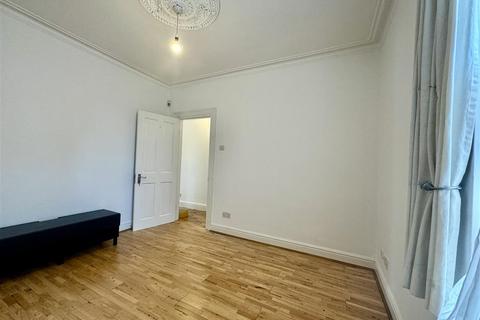 2 bedroom maisonette for sale, Spencer Road, Harrow