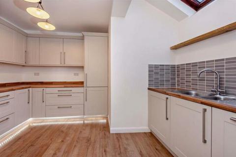 4 bedroom terraced house to rent, Steyne Road, Seaford, Eastbourne, East Sussex BN25 1HT