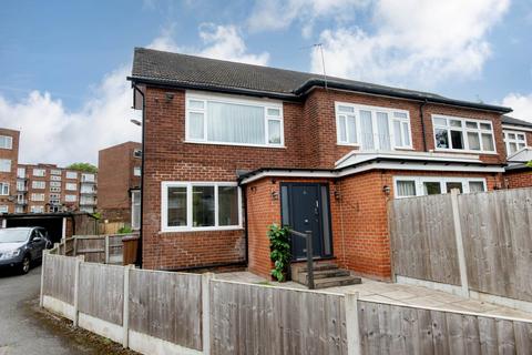 2 bedroom maisonette for sale, Kingston Close, Salford