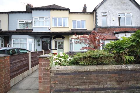 4 bedroom terraced house for sale, Moss Road, Stretford, M32 0AY