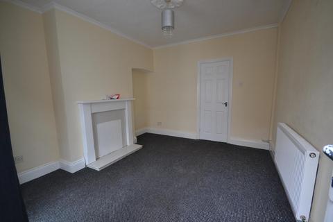 2 bedroom terraced house to rent, Coronation Avenue, Rustenburg Street, Hull HU9