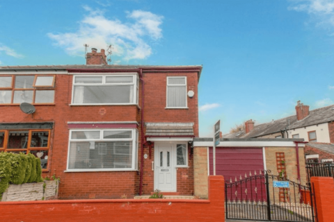 3 bedroom semi-detached house to rent, Atherton, M46