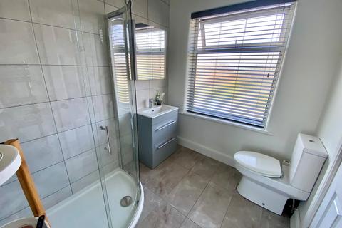 21 Barnsfold Road, Marple, Stockport, SK6 7JB