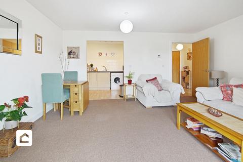 1 bedroom apartment for sale, Buckland Court, 13 Rubeck Close, Redhill RH1