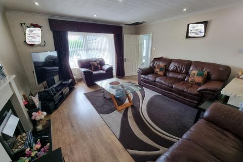 4 bedroom detached house for sale, Roundhill Close, Syston, Leicester, LE7