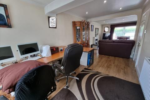 4 bedroom detached house for sale, Roundhill Close, Syston, Leicester, LE7