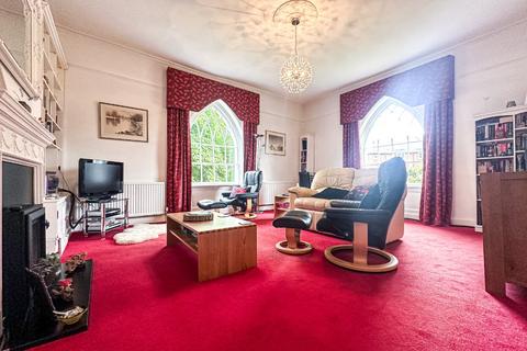 2 bedroom apartment for sale, Priory Lodge, Taunton