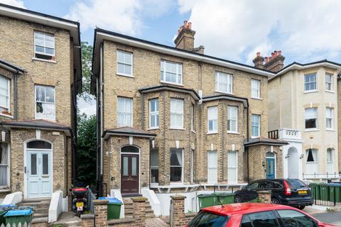 2 bedroom flat for sale, Bennett Park, Blackheath, SE3