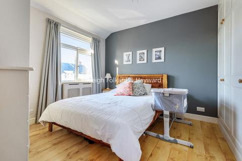 3 bedroom house to rent, Derinton Road London SW17