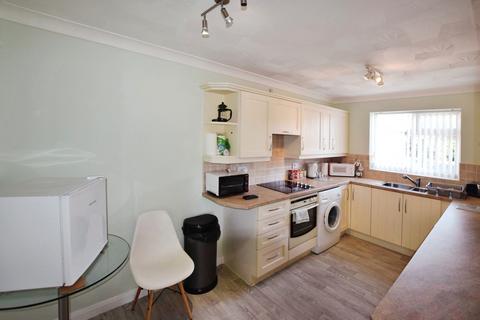 1 bedroom flat for sale, Ancaster Avenue, Chapel St Leonards PE24