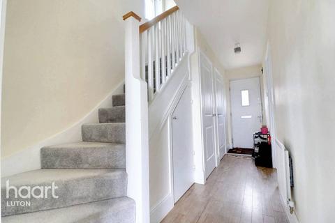 17 Whittle Drive, Luton, LU2 0FZ
