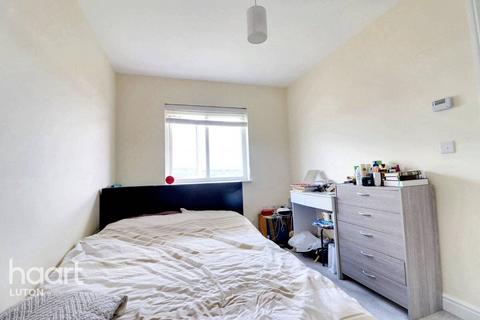 17 Whittle Drive, Luton, LU2 0FZ