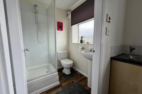 1 bedroom flat to rent, 5A Irwin Approach, Halton, Leeds, LS15 0DW