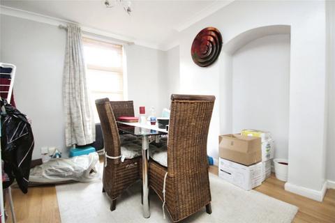 2 bedroom terraced house to rent, Ilchester Road, Dagenham, RM8