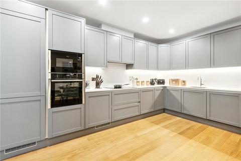 2 bedroom flat to rent, Woods Mews, Mayfair, London