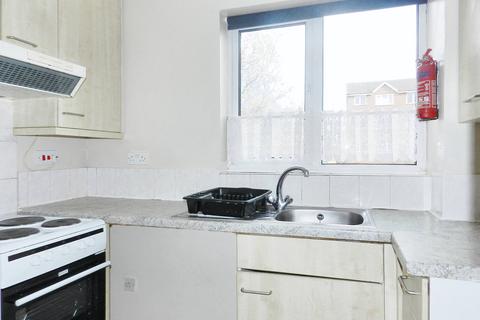 Studio for sale, Linnet Close, London N9