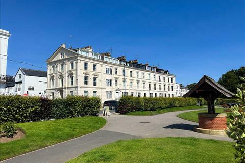 2 bedroom apartment for sale, Hampshire House, The Crescent, Filey