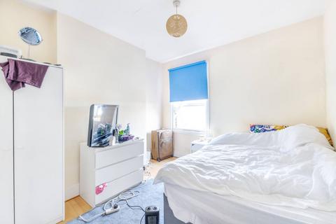 3 bedroom maisonette to rent, South Ealing Road, Ealing, London, W5