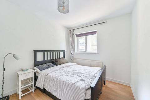 1 bedroom flat to rent, St Matthew's Road, Brixton Hill, London, SW2