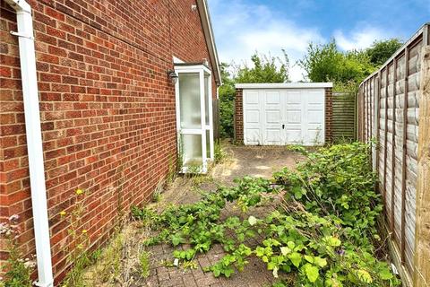 2 bedroom bungalow for sale, Sandown Close, Clacton-on-Sea, Essex