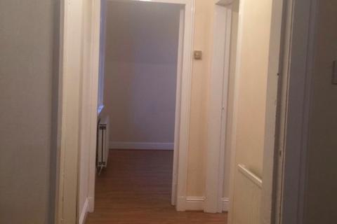 2 bedroom flat to rent, South Street, Bathgate EH48